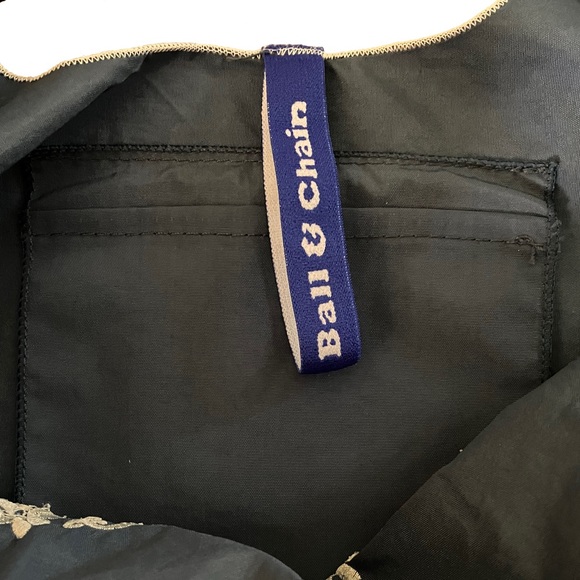 Ball & Chain Hand Bag - Picture 5 of 5